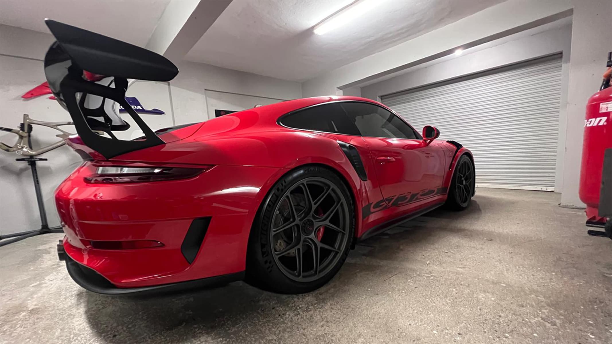 Fiftyone Autosport workshop